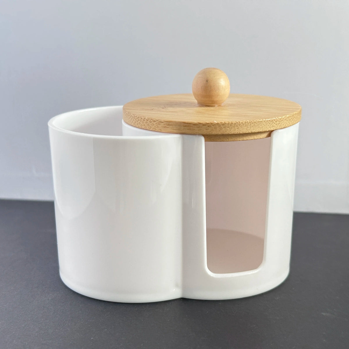 2024 New Hot White Plastic Cotton Swabs with Lid Cosmetic Cotton Pads 2 in 1 Organizer Three Kinds of Lids to Choose From