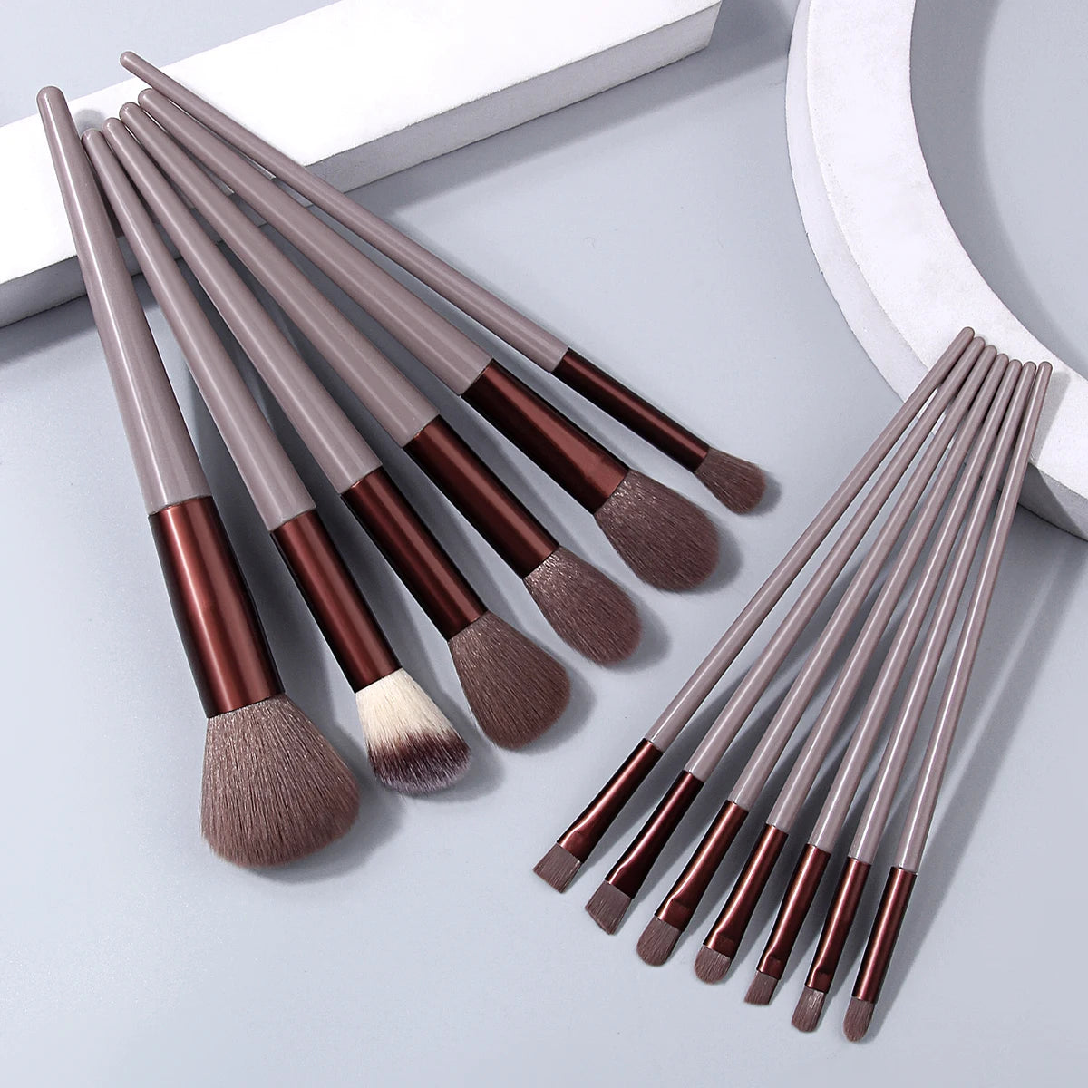 13PCS Professional Makeup Brush Set,for Foundation, Eyeshadow,Concealer&Blush,Complete Cosmetic Tool Kit for Beginners&Daily